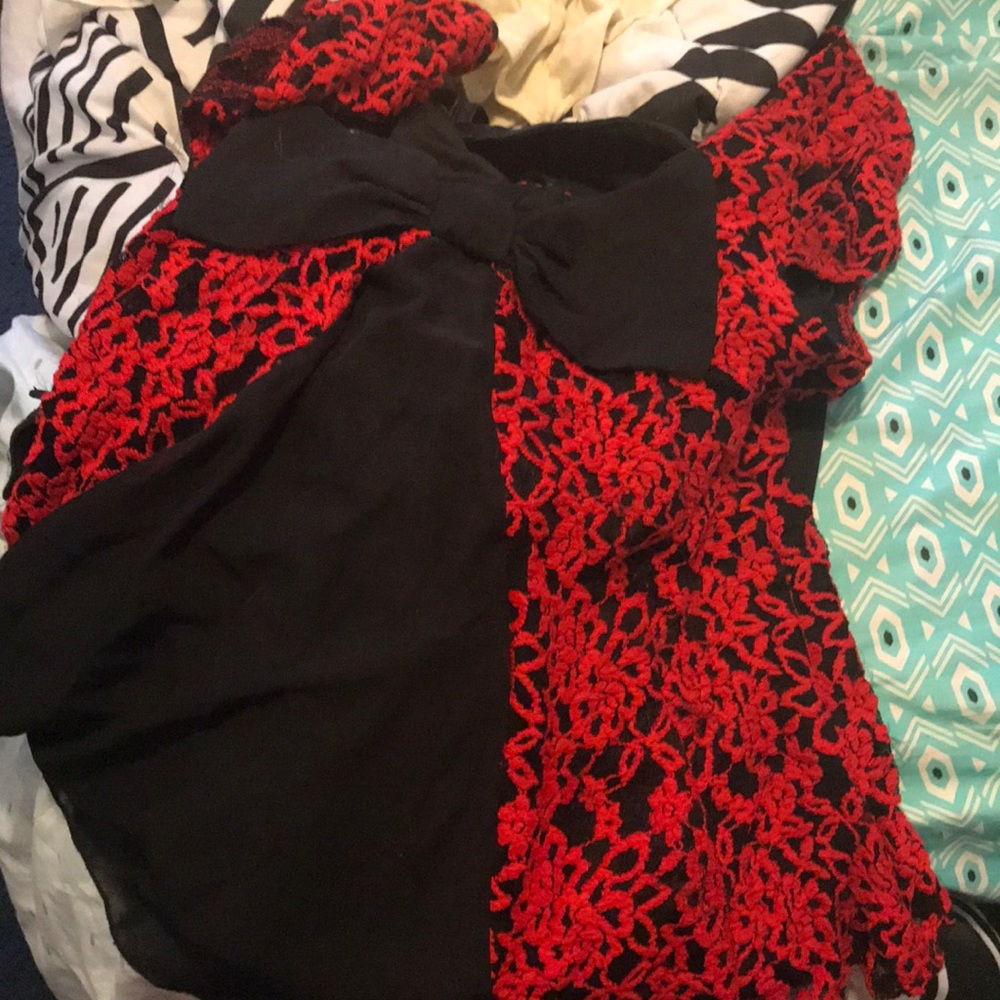 Plus size top - Picture 2 of 2